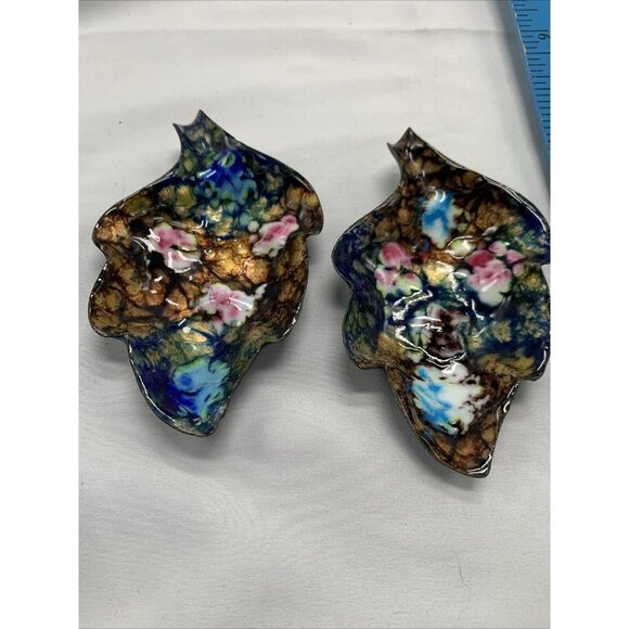 Set Of 2 Handcrafted Vintage Leaf-Shaped Enamel Trinket Dishes Floral Design - Picture 6 of 7
